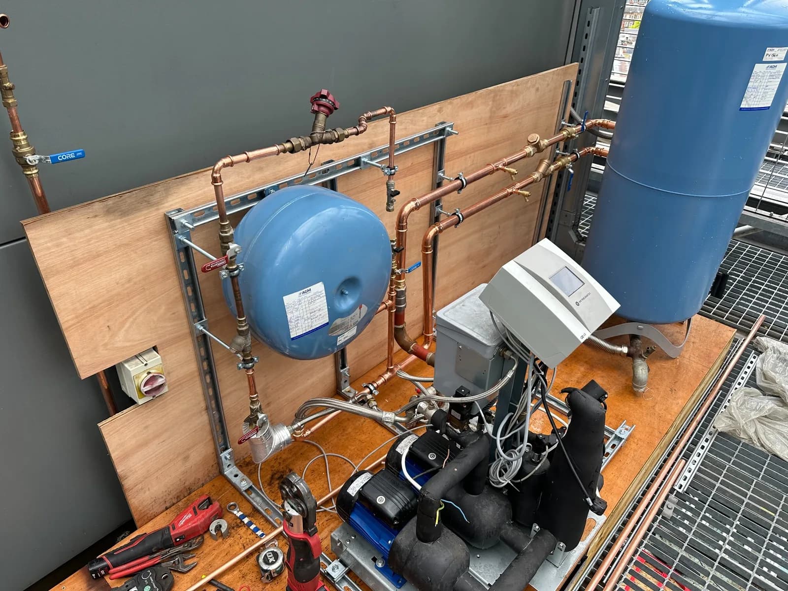 Commercial pressurisation-unit upgrades, project photograph 3 of 7