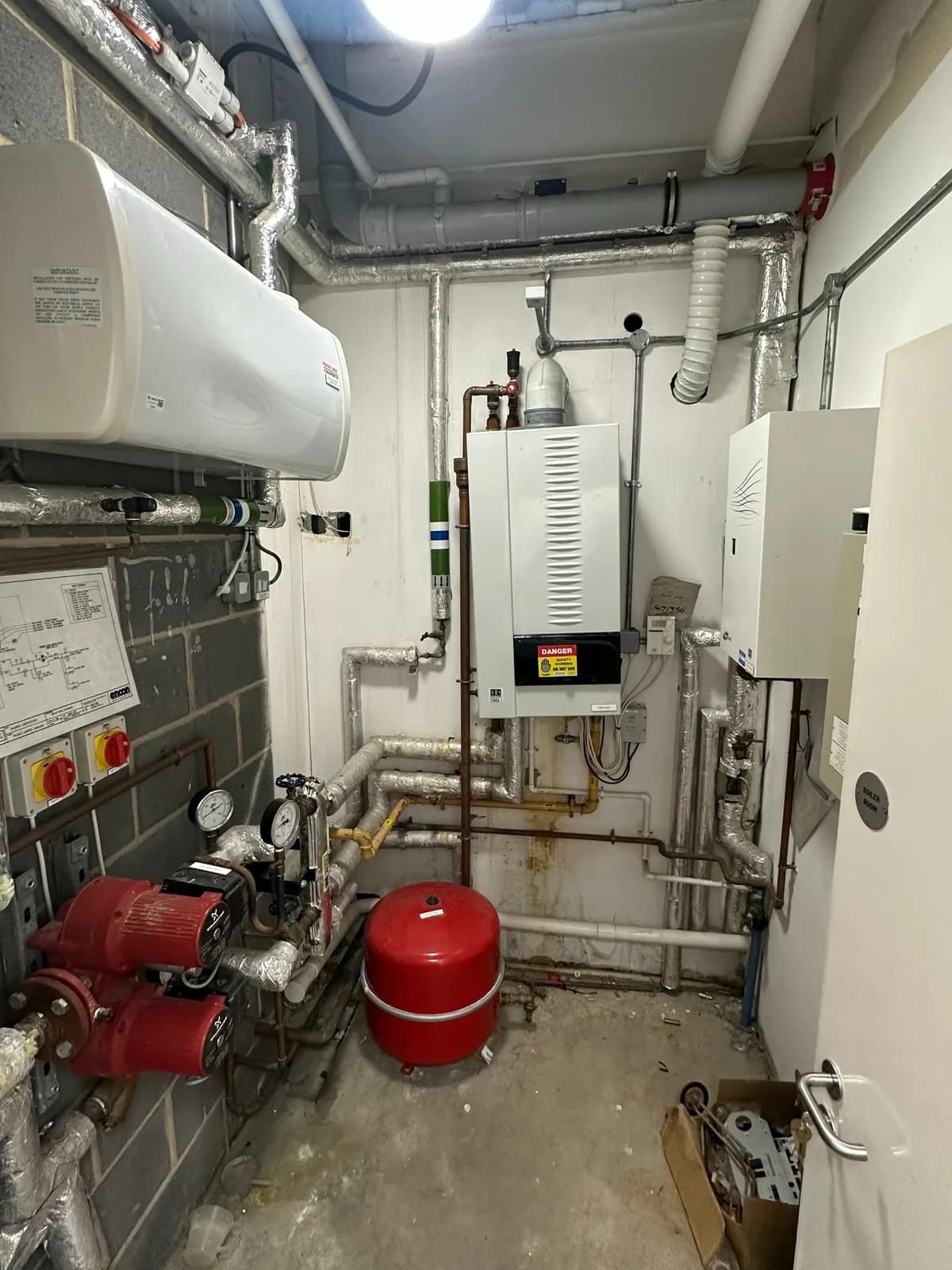 Commercial boiler and low-loss header replacement, project photograph 3 of 4