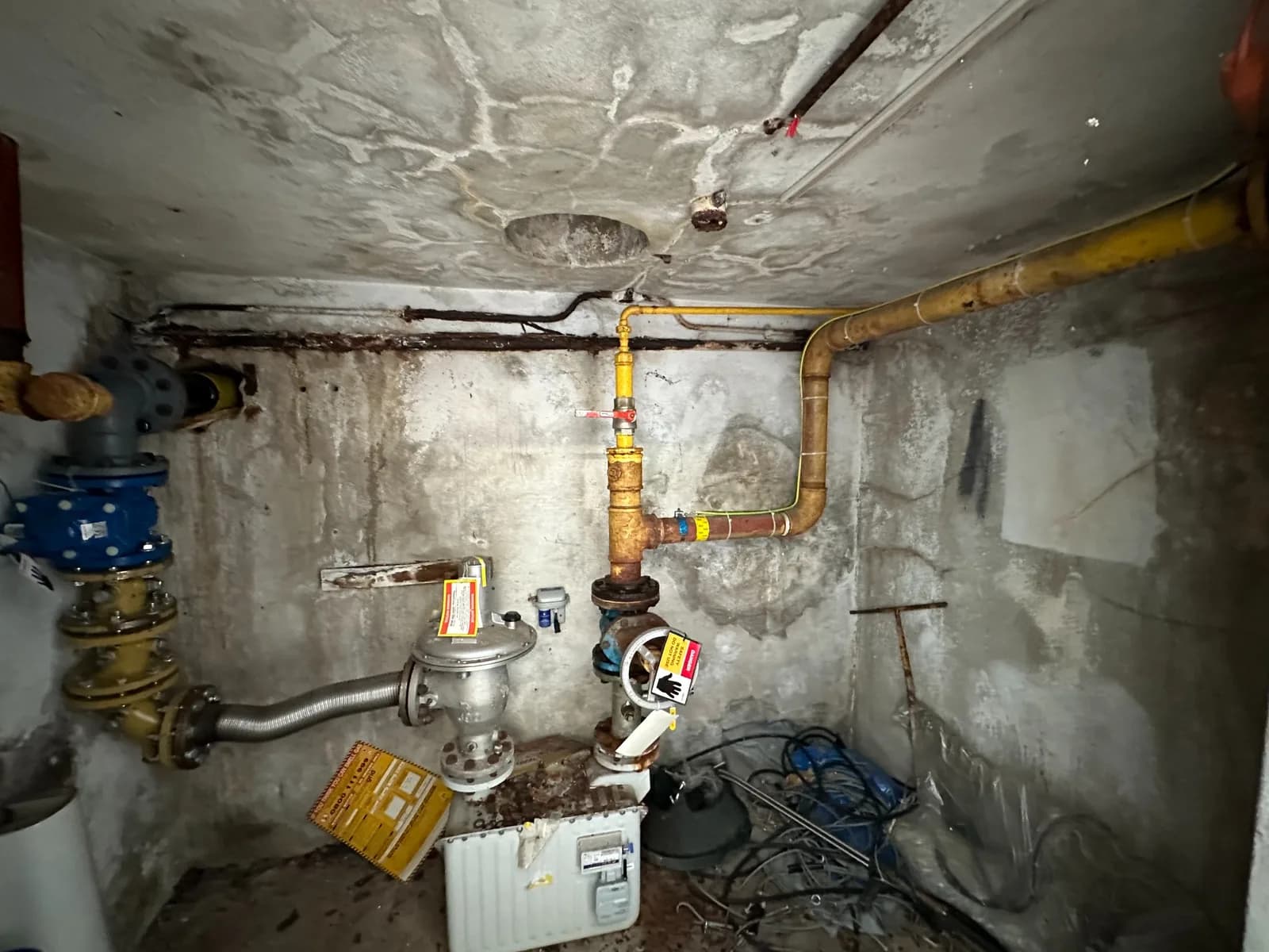 Commercial gas meter-room pipework and isolation valve installation