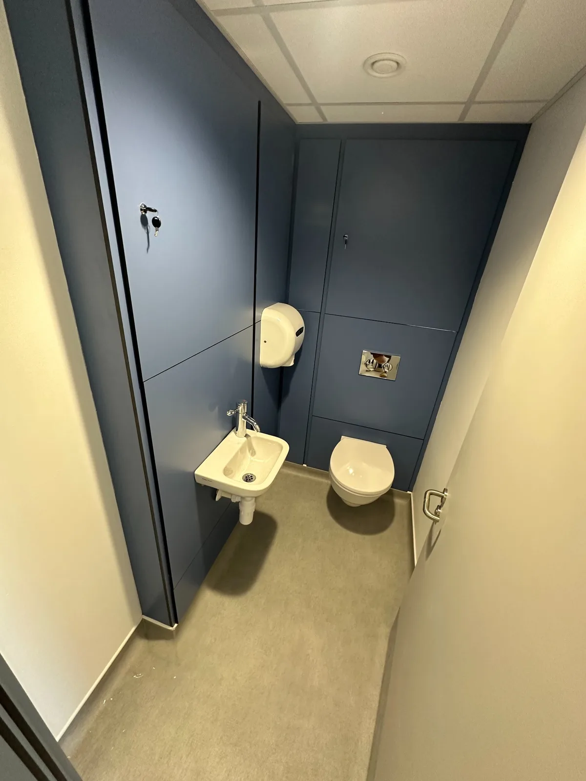 Healthcare toilets and cleaners facilities, project photograph 2 of 9