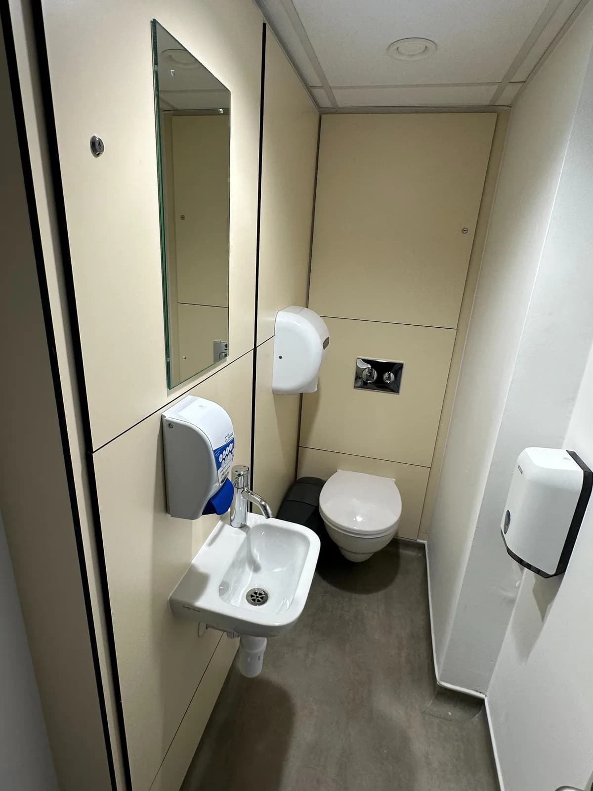 Healthcare toilets and cleaners facilities, project photograph 7 of 9